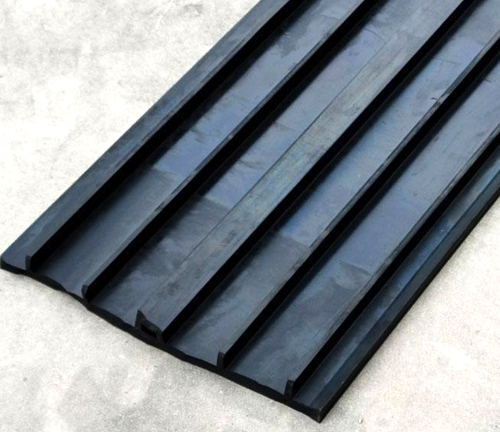 外貼式橡膠止水帶